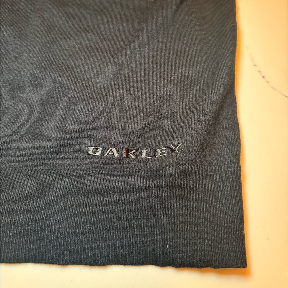 Oakley Full Zip Black and Gray Sweater - Picture 5 of 6